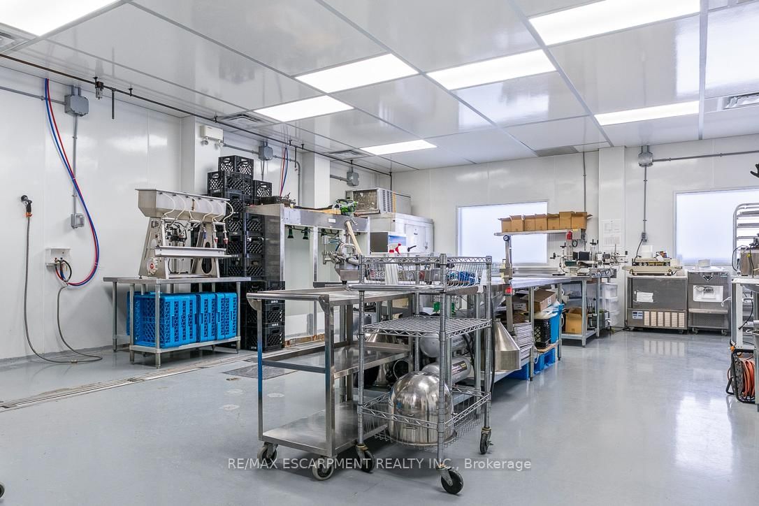 70 Monarch Road, Unit 5 - Photo 10