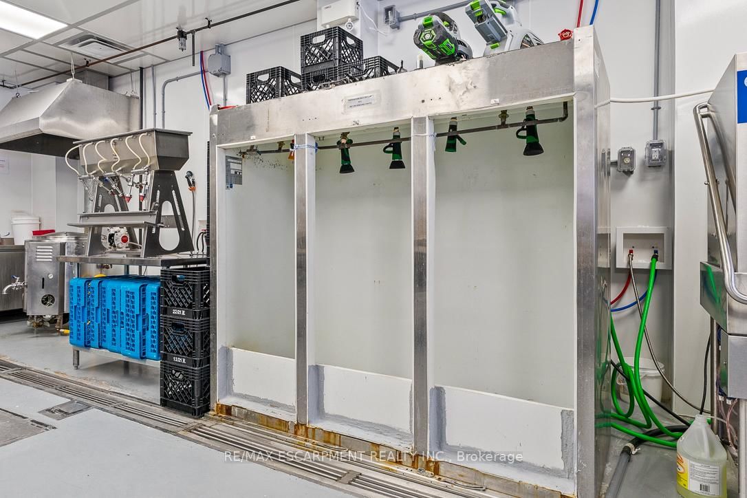 70 Monarch Road, Unit 5 - Photo 16