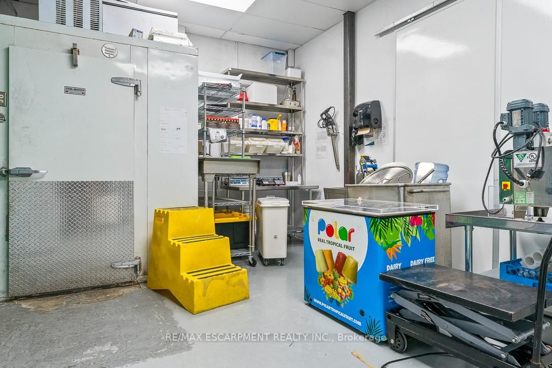 70 Monarch Road, Unit 5 - Photo 21