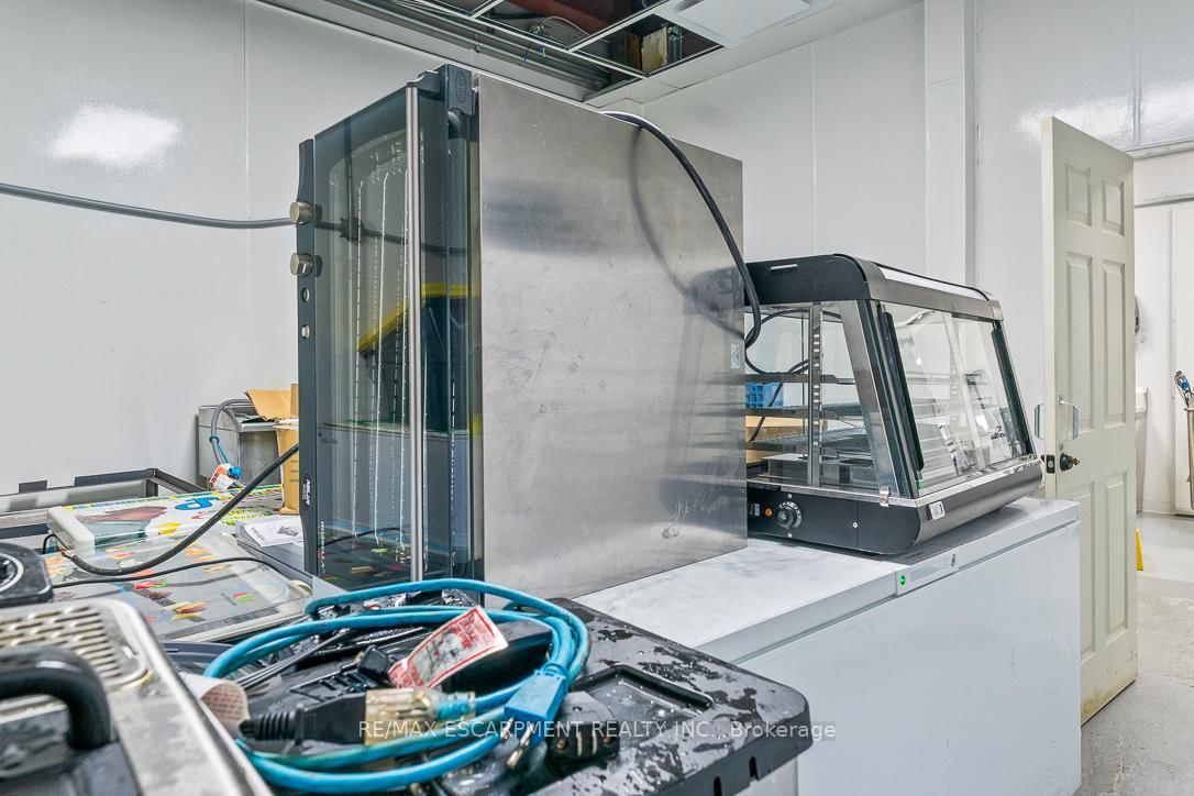 70 Monarch Road, Unit 5 - Photo 24