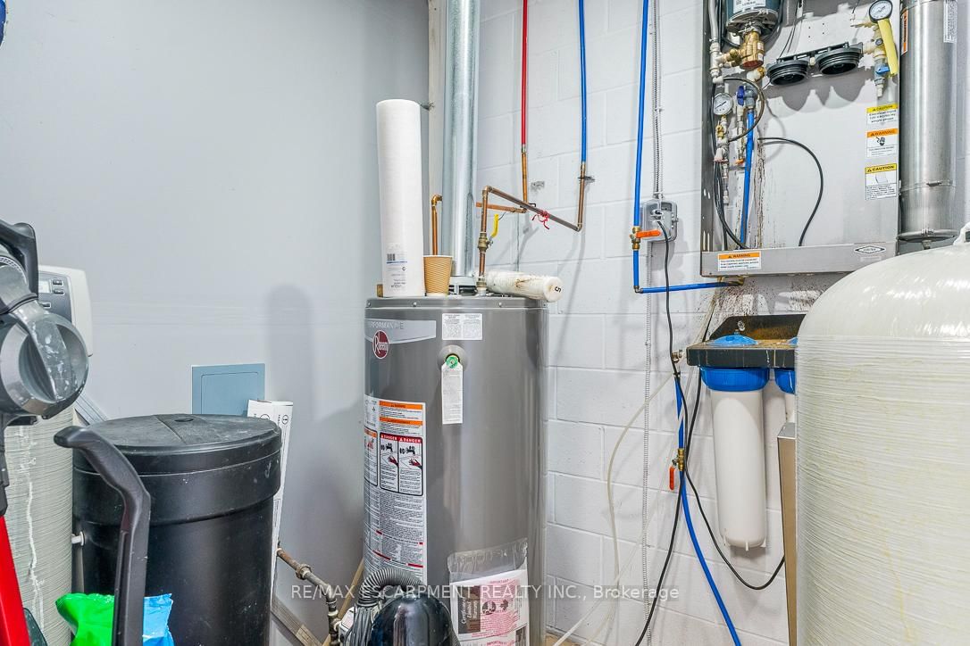 70 Monarch Road, Unit 5 - Photo 39