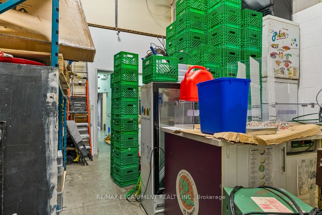 70 Monarch Road, Unit 5 - Photo 8