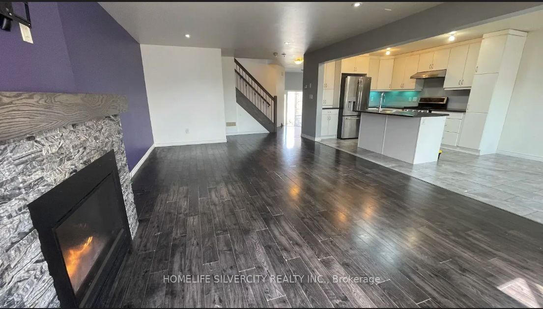 1921 Frederick Crescent - Photo 2