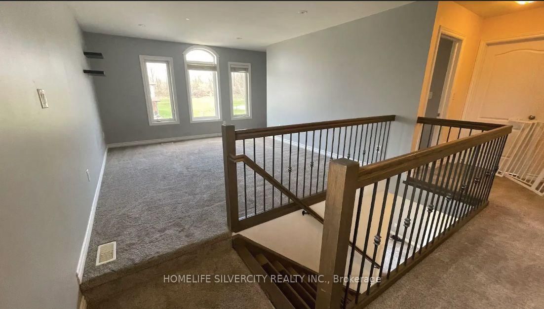 1921 Frederick Crescent - Photo 4