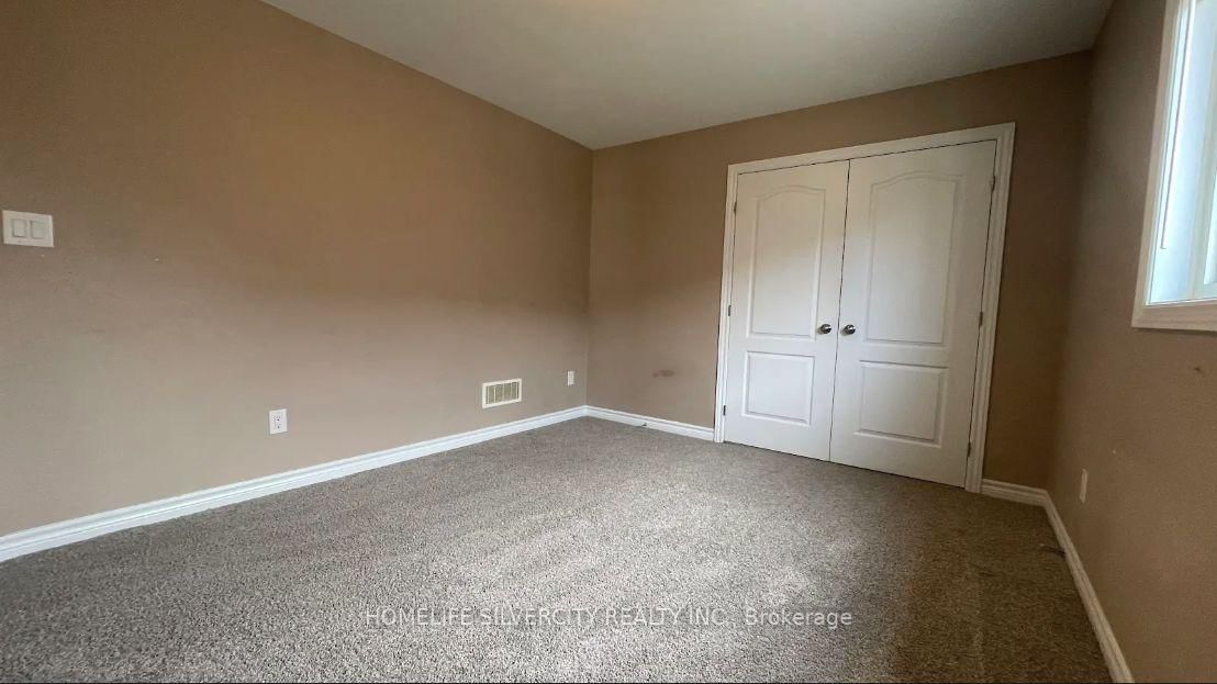 1921 Frederick Crescent - Photo 5