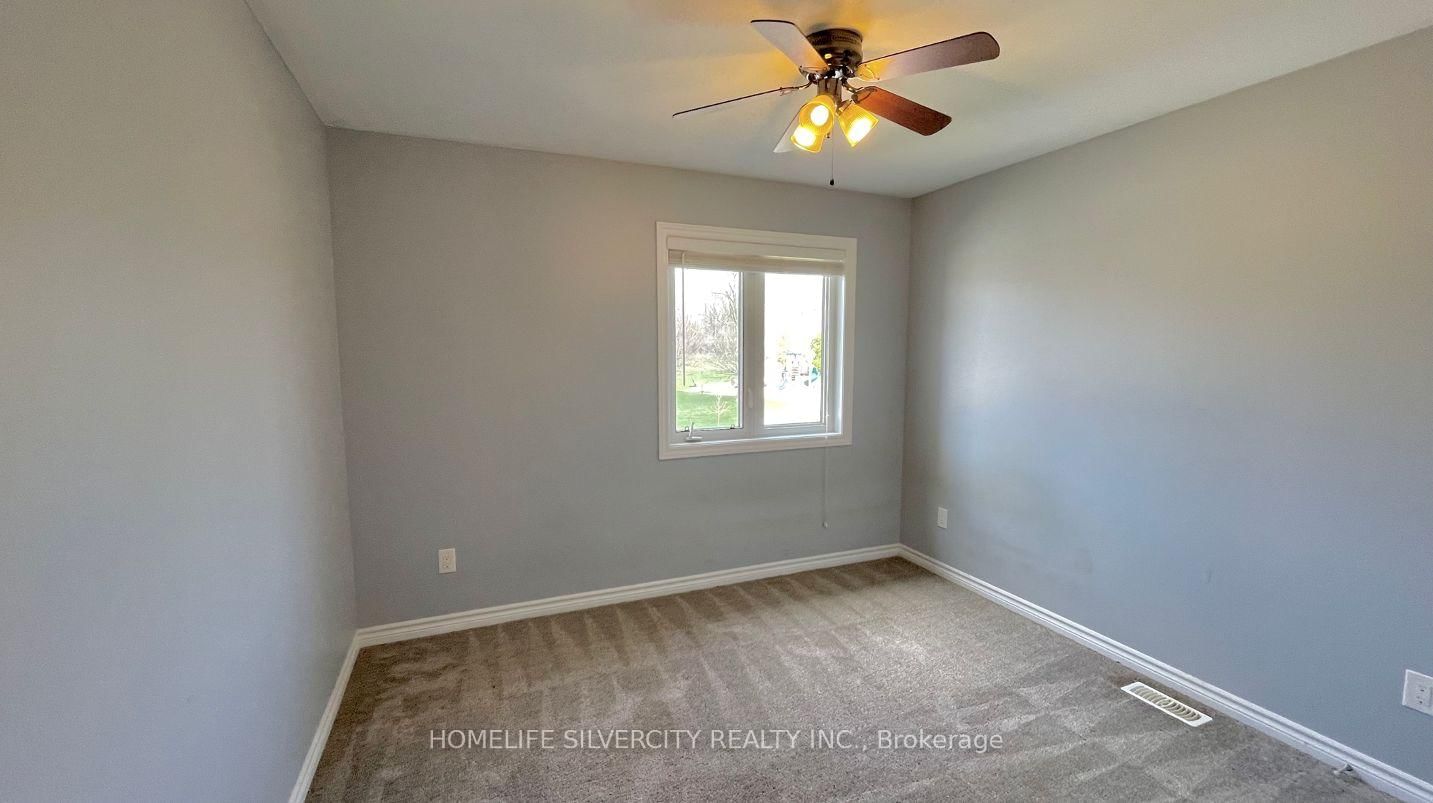 1921 Frederick Crescent - Photo 8