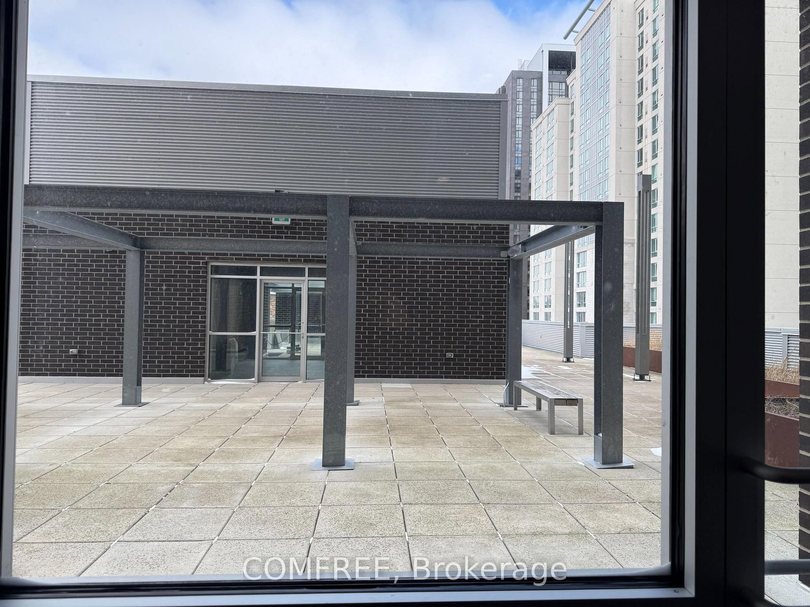 318 Spruce Street, Unit 2 - Photo 4