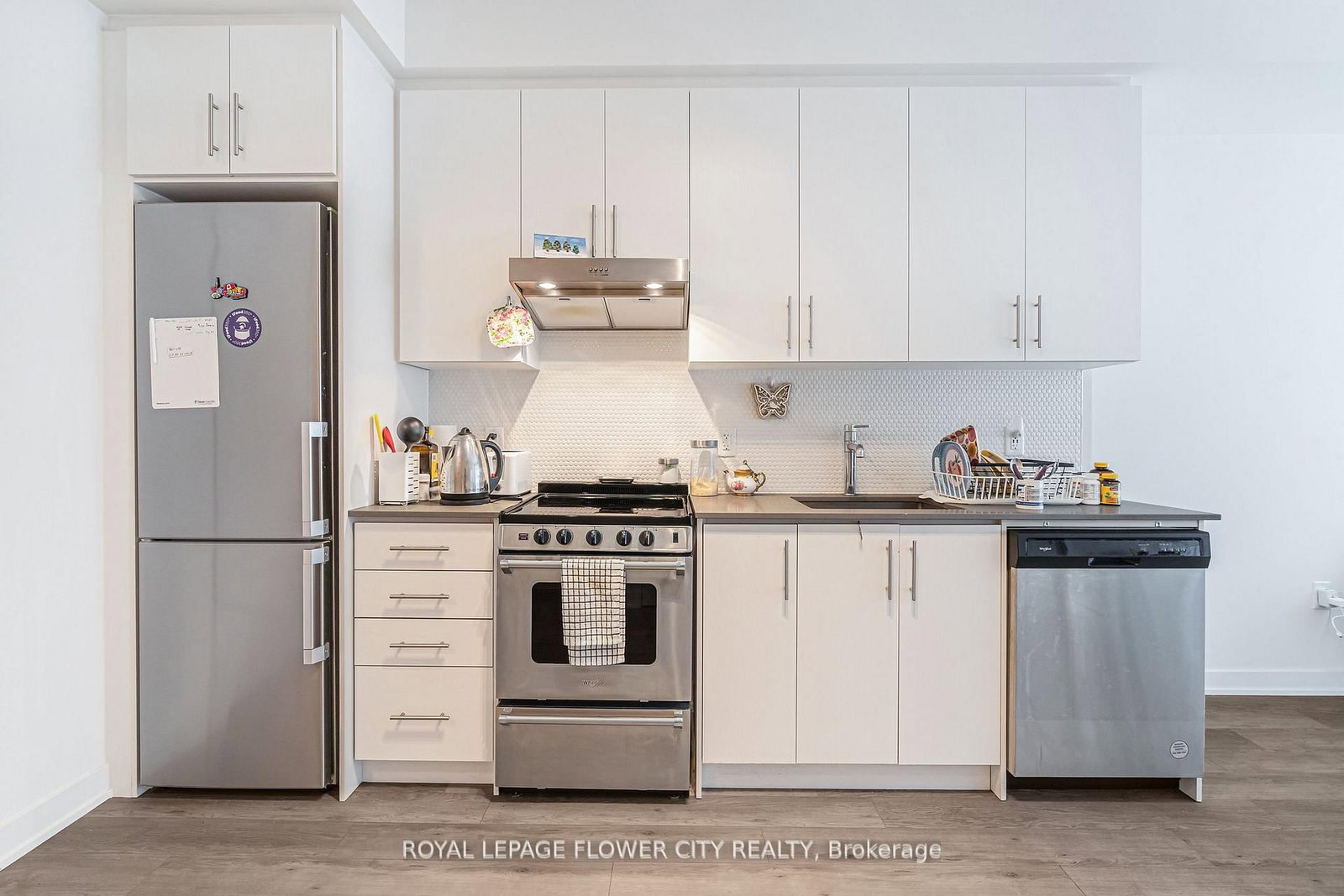 Condo for sale at 907-212 King William Street, Hamilton, Ontario, L8R 0A7 - Beasley - MLS: X12993588