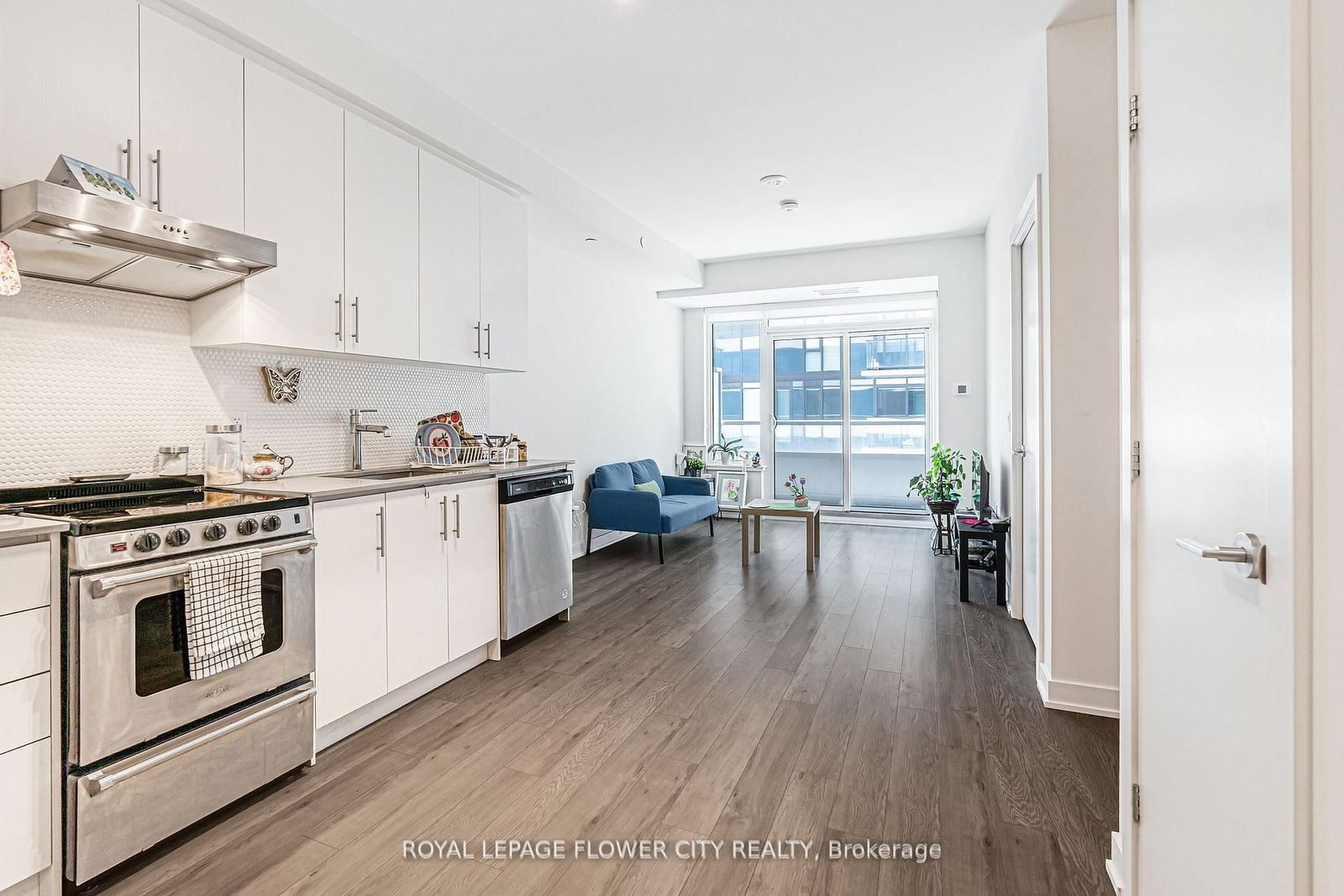 Condo for sale at 907-212 King William Street, Hamilton, Ontario, L8R 0A7 - Beasley - MLS: X12993588