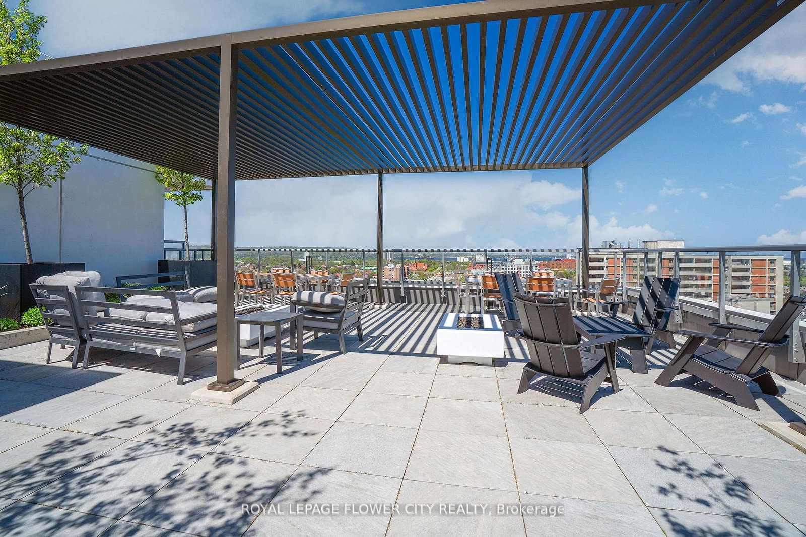 Condo for sale at 907-212 King William Street, Hamilton, Ontario, L8R 0A7 - Beasley - MLS: X12993588