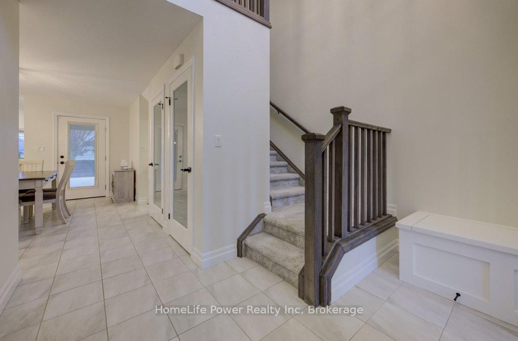 4 Livingston Drive • Tillsonburg, ON photo 6