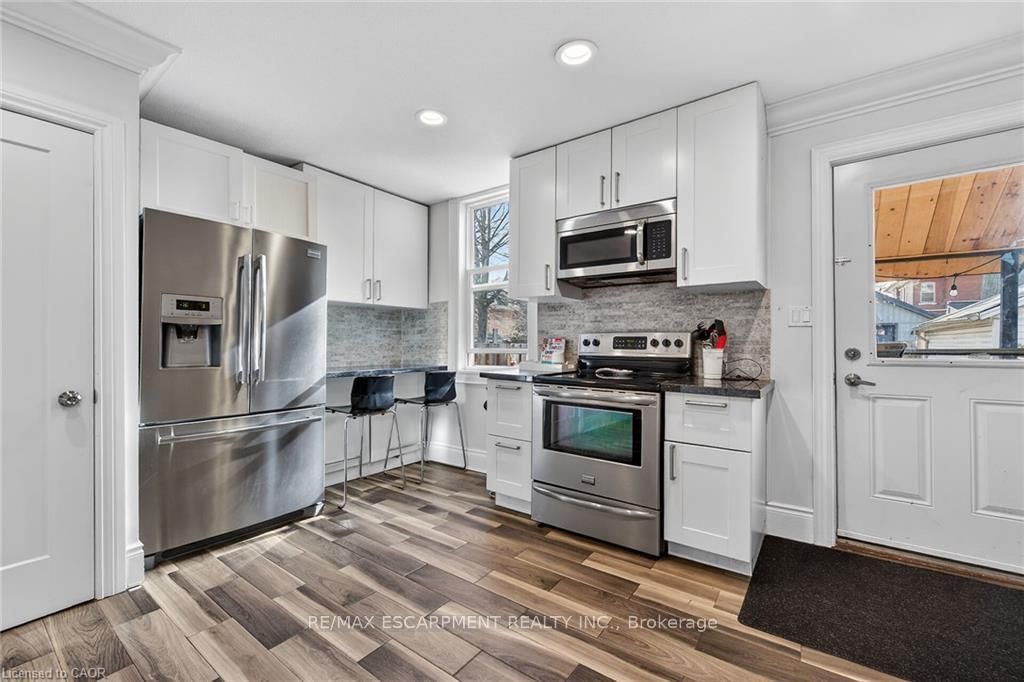 Detached House for sale at 179 Burris Street, Hamilton, Ontario, L8M 2J7 - St. Clair - MLS: X12993718