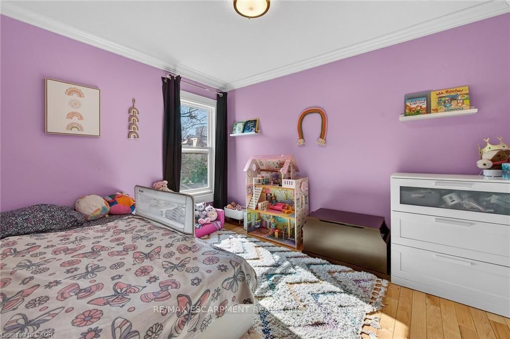 Detached House for sale at 179 Burris Street, Hamilton, Ontario, L8M 2J7 - St. Clair - MLS: X12993718