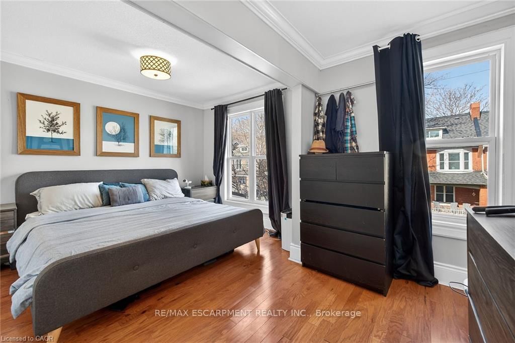 Detached House for sale at 179 Burris Street, Hamilton, Ontario, L8M 2J7 - St. Clair - MLS: X12993718