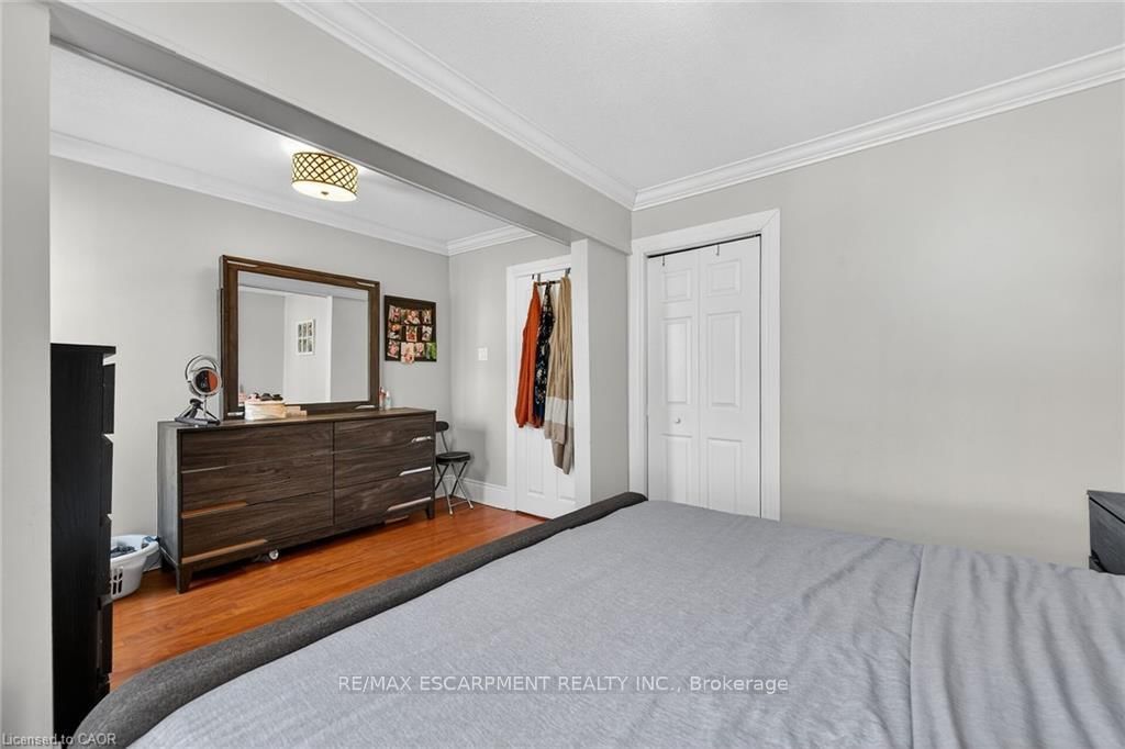 Detached House for sale at 179 Burris Street, Hamilton, Ontario, L8M 2J7 - St. Clair - MLS: X12993718