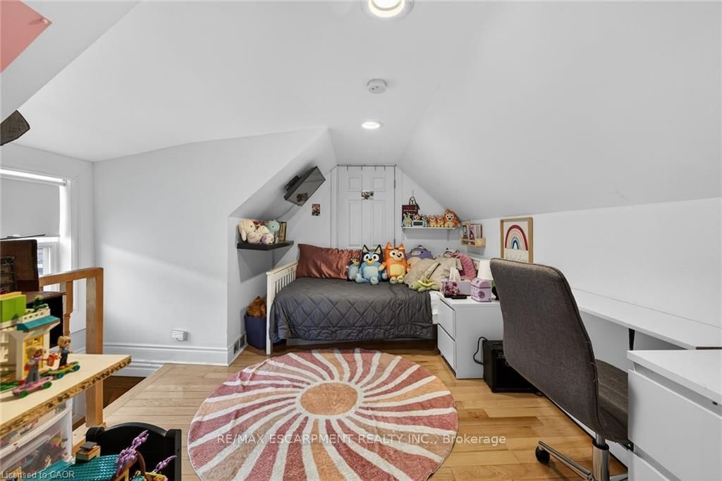 Detached House for sale at 179 Burris Street, Hamilton, Ontario, L8M 2J7 - St. Clair - MLS: X12993718