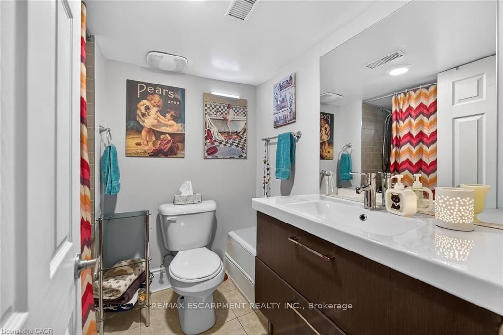 Detached House for sale at 179 Burris Street, Hamilton, Ontario, L8M 2J7 - St. Clair - MLS: X12993718