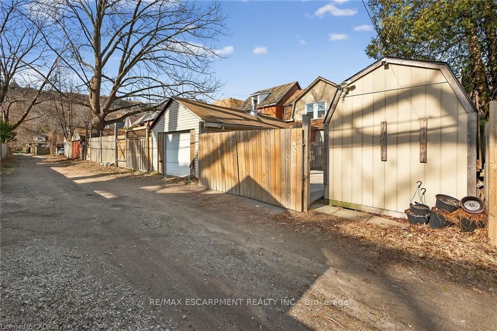 Detached House for sale at 179 Burris Street, Hamilton, Ontario, L8M 2J7 - St. Clair - MLS: X12993718