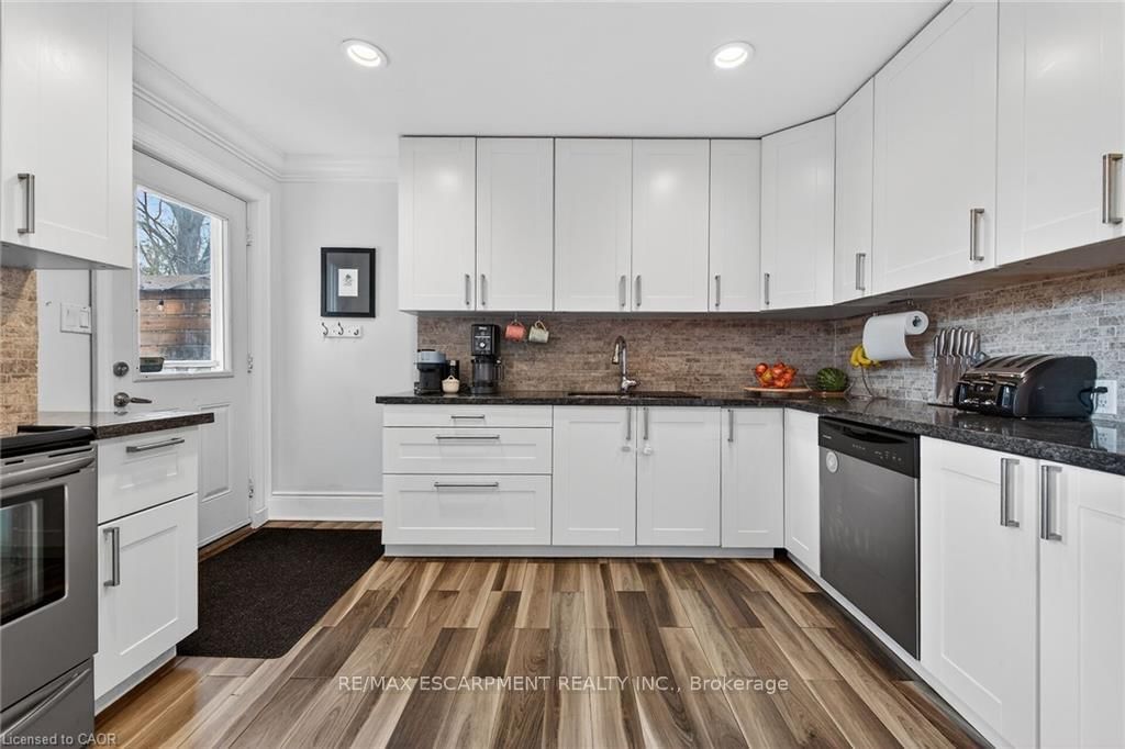 Detached House for sale at 179 Burris Street, Hamilton, Ontario, L8M 2J7 - St. Clair - MLS: X12993718