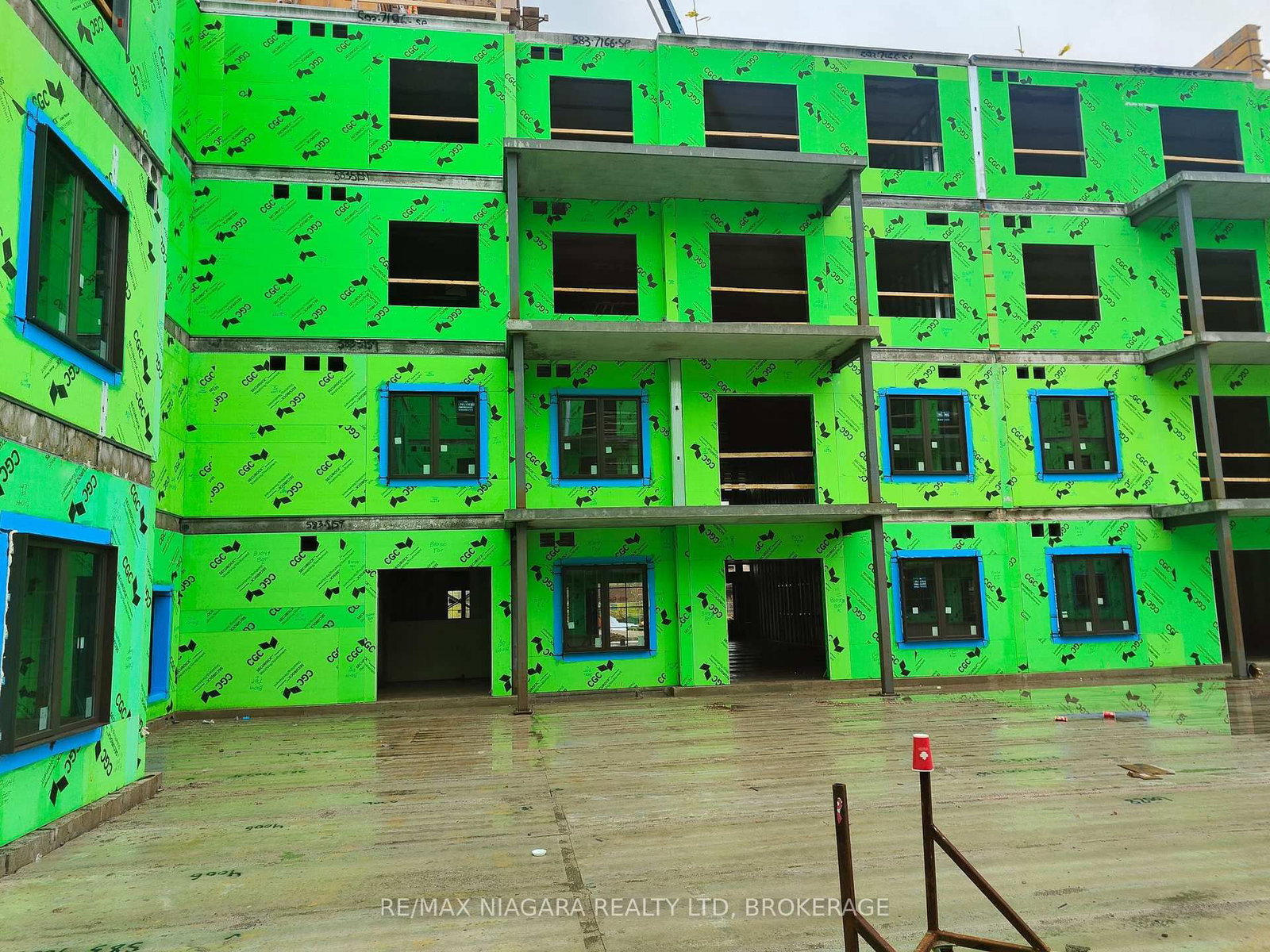 1024 VANSICKLE Road N, Unit 501A - Photo 10