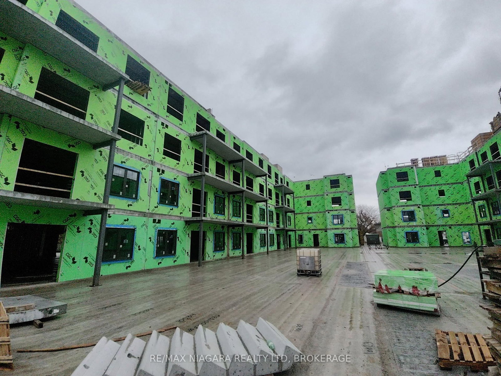 1024 VANSICKLE Road N, Unit 503B - Photo 13