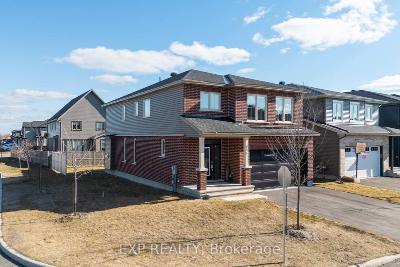 896 Sendero Way, Stittsville, K2S 2W8 | Image 2