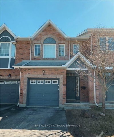 222 Freedom Private | Ottawa | Image