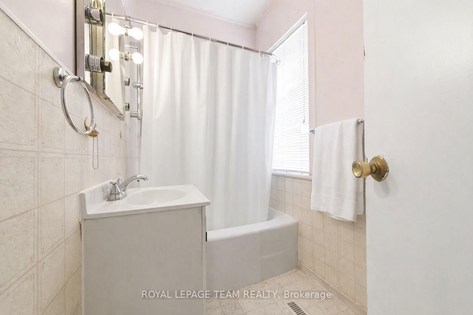 190 Queen Street • Killaloe, Hagarty and Richards, ON photo 32