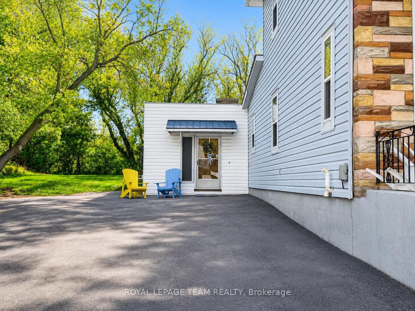 190 Queen Street • Killaloe, Hagarty and Richards, ON photo 5