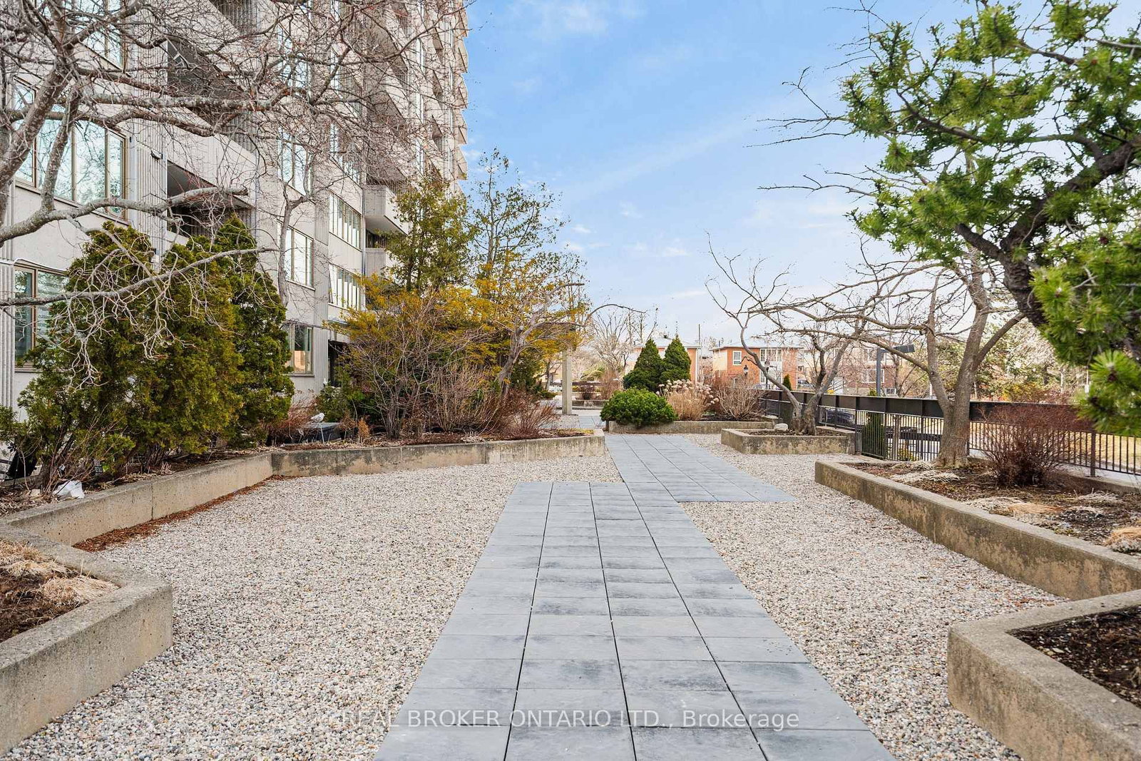 2625 Regina Street, Unit 506 - Photo 32