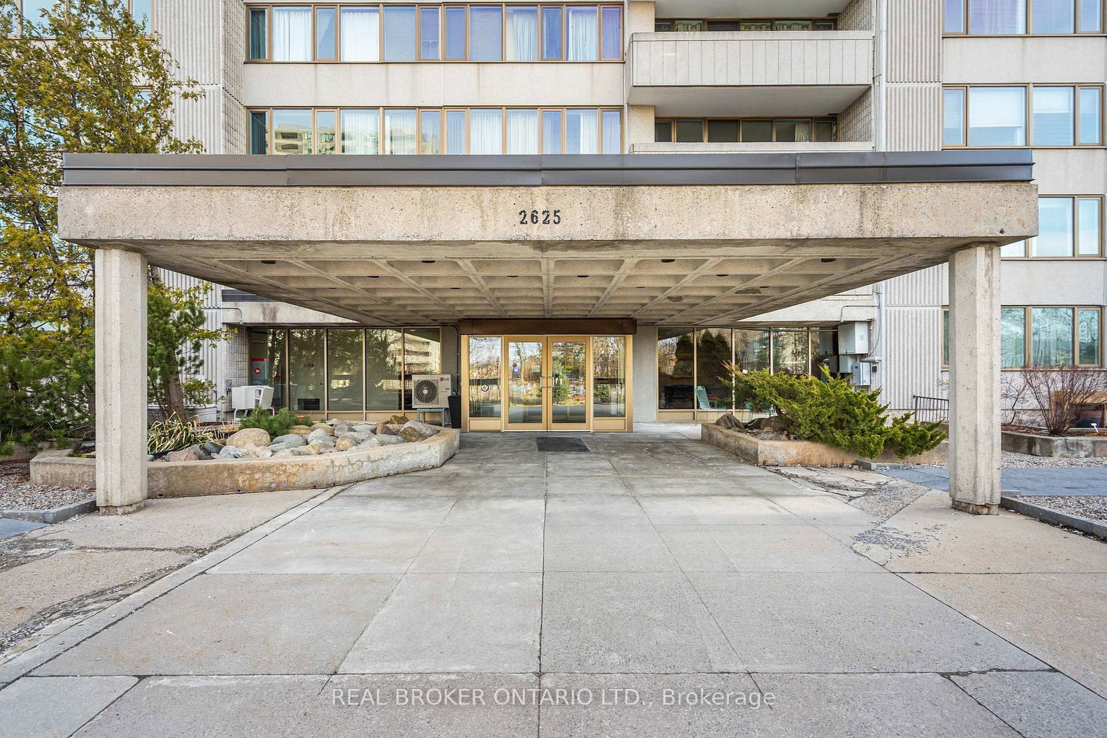 2625 Regina Street, Unit 506 - Photo 6