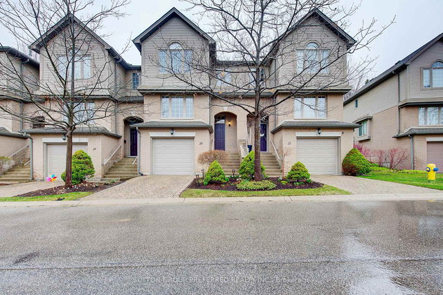 20 - 270 North Centre Road