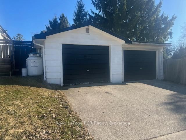 34 N George Street • West Grey, ON photo 3