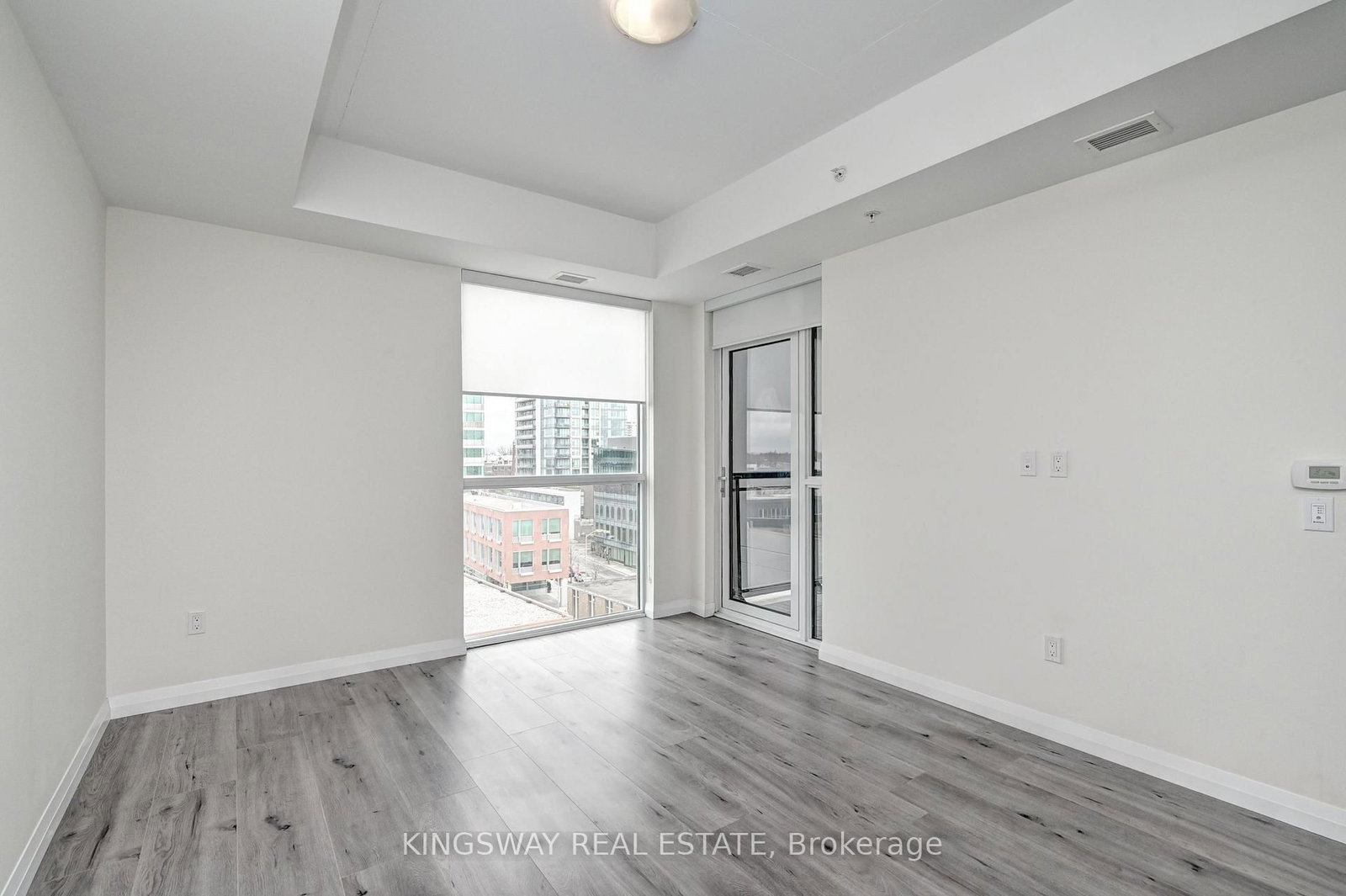 60 Charles Street W, Unit 801 - Photo 11