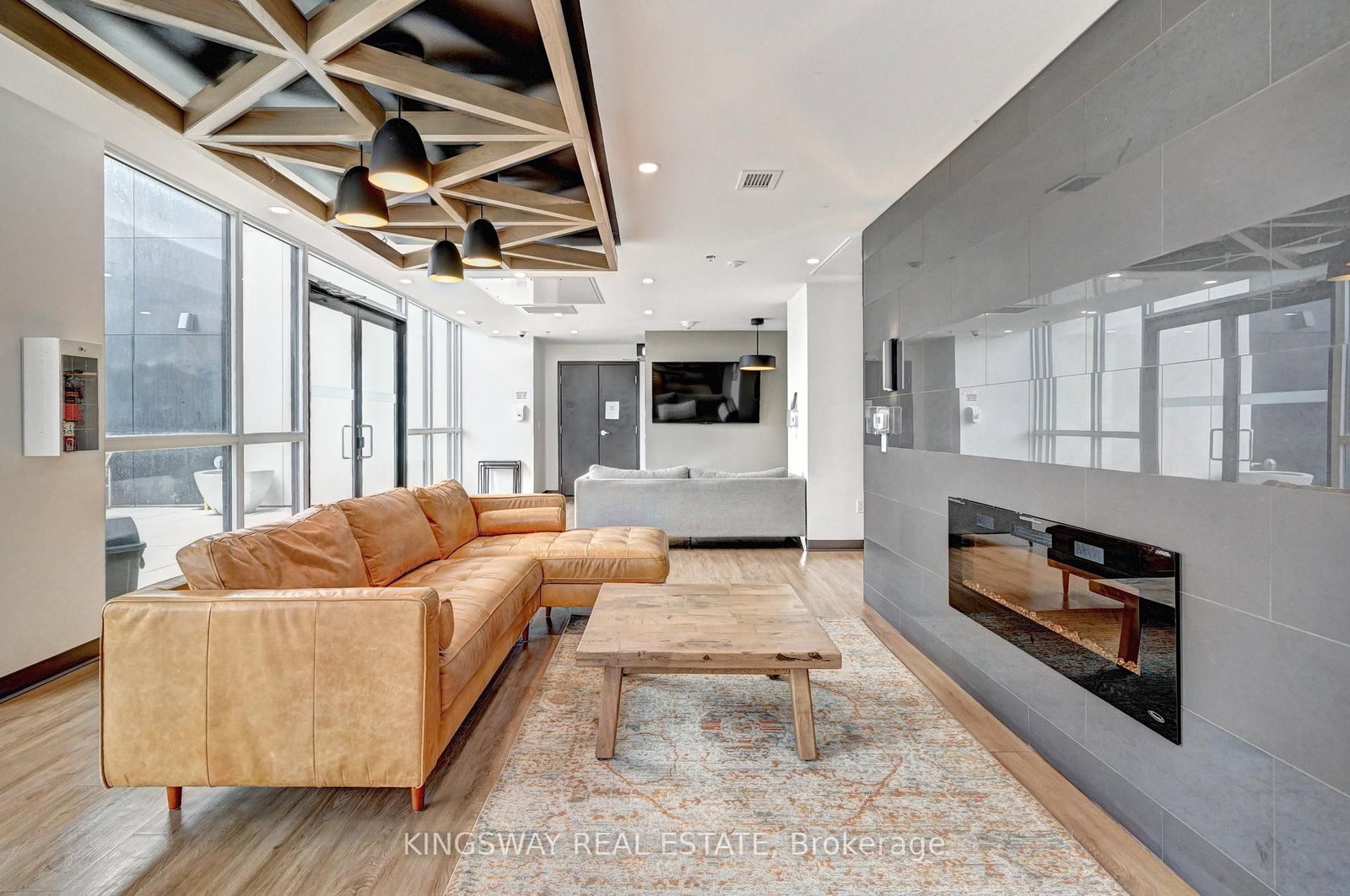 60 Charles Street W, Unit 801 - Photo 30