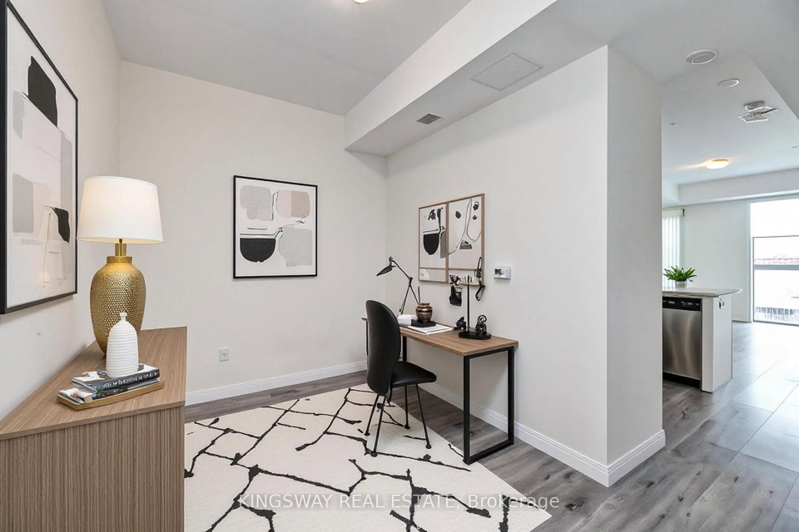 60 Charles Street W, Unit 801 - Photo 4