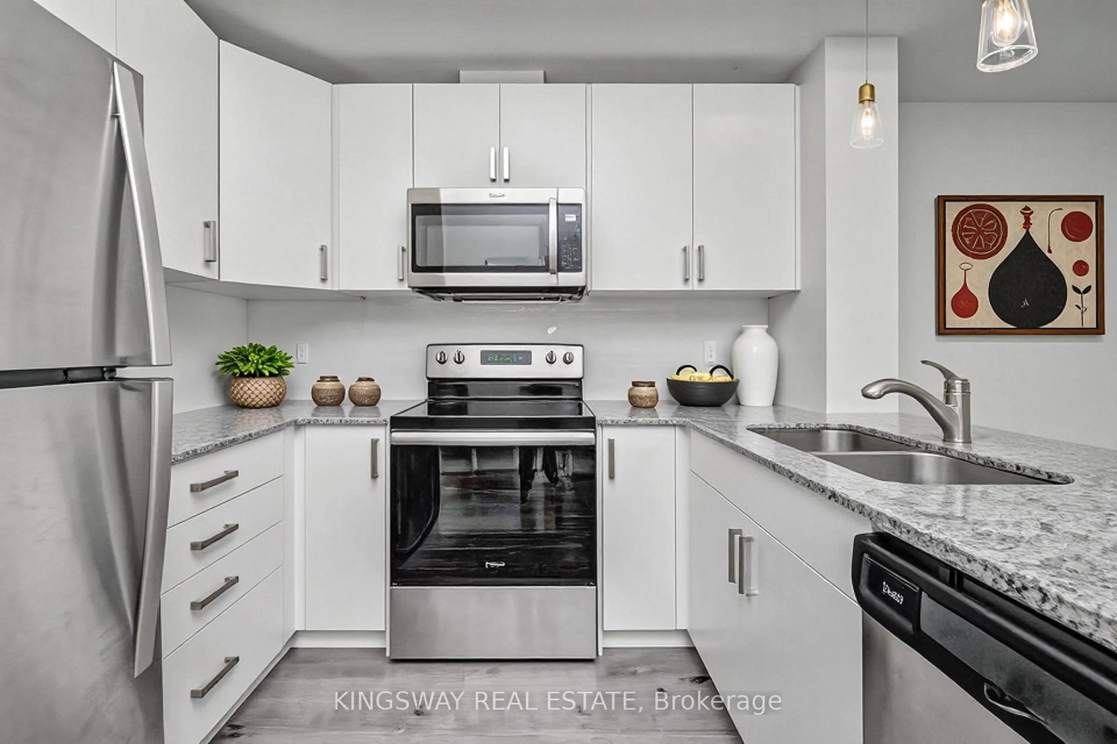 60 Charles Street W, Unit 801 - Photo 5