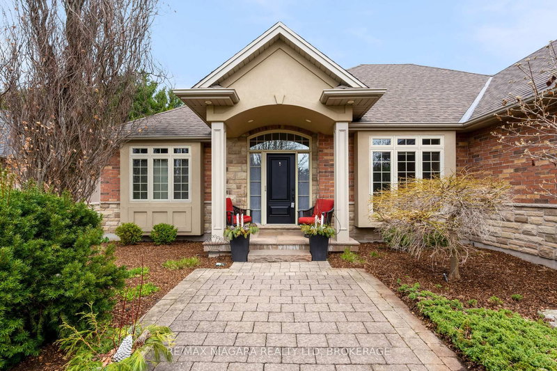 27 Martha Crt, Pelham, L0S 1C0 | Image 3