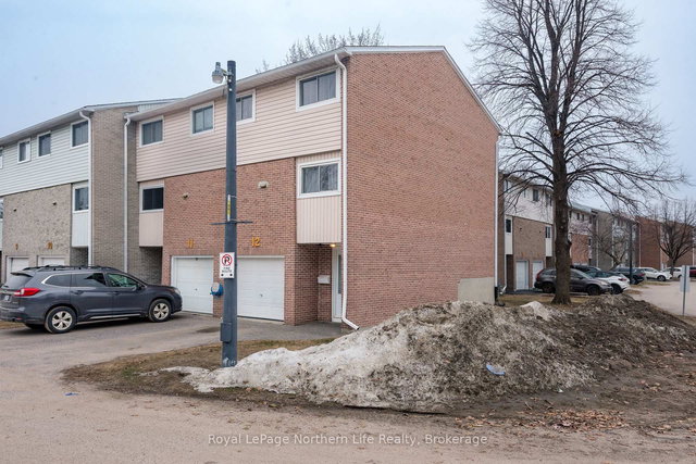 12 - 644 Lakeshore Drive