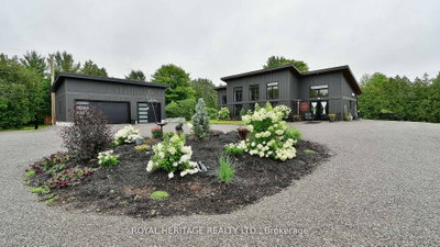 9 Hunts Line Road — photo 3