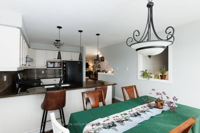 Unit 26 — 270 North Centre Road — more photos
