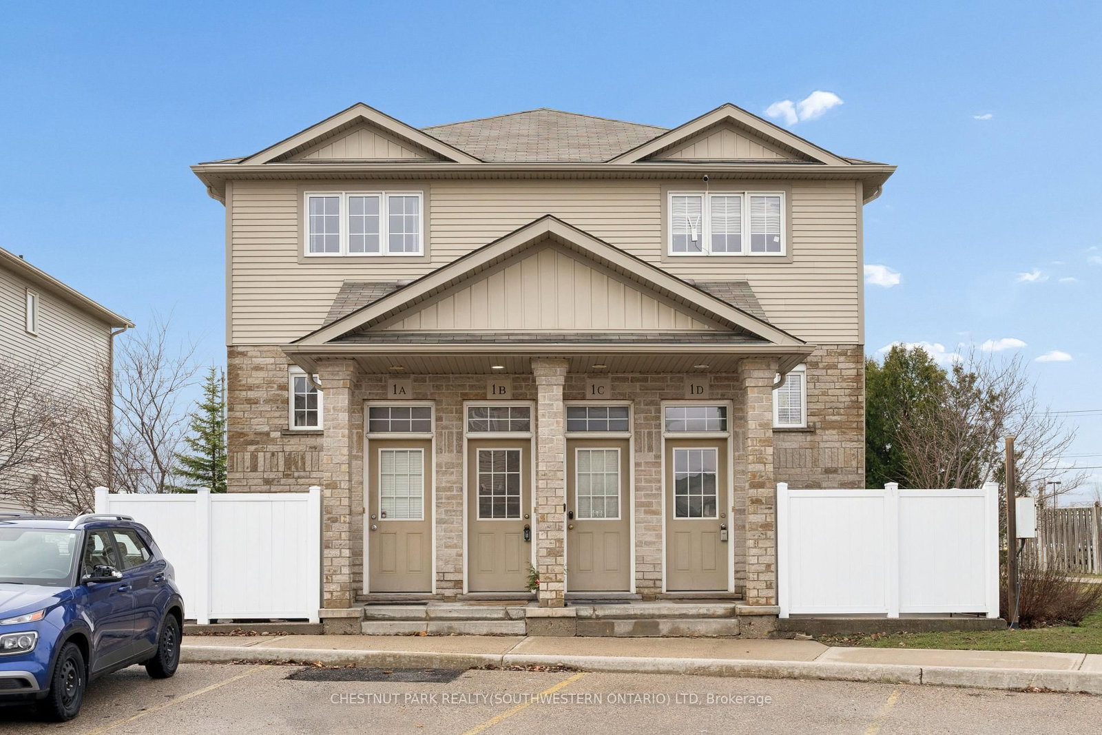 240 Westmeadow Drive, Unit 1B - Photo 2