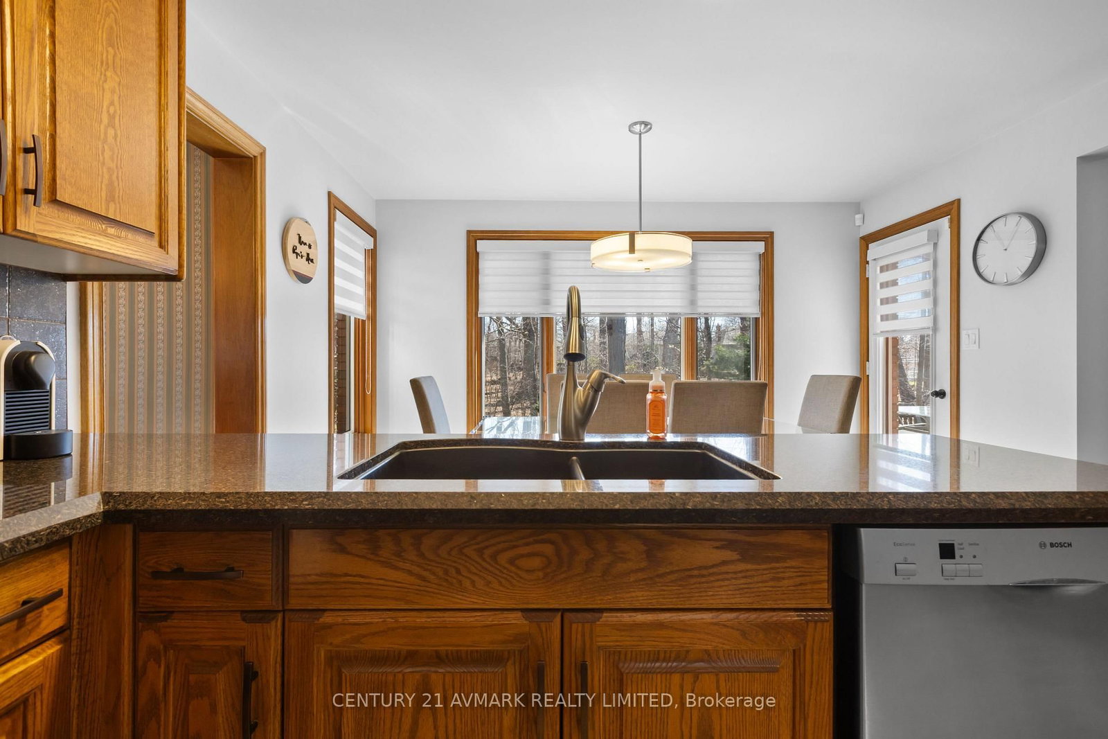 Detached House for sale at 5 Milburn Drive, Pelham, Ontario, L0S 1E4 - Fonthill - MLS: X12994608