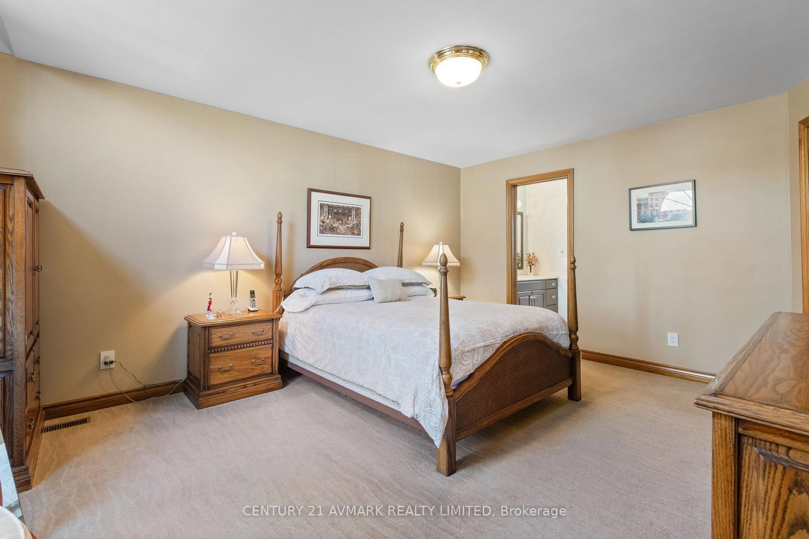 Detached House for sale at 5 Milburn Drive, Pelham, Ontario, L0S 1E4 - Fonthill - MLS: X12994608