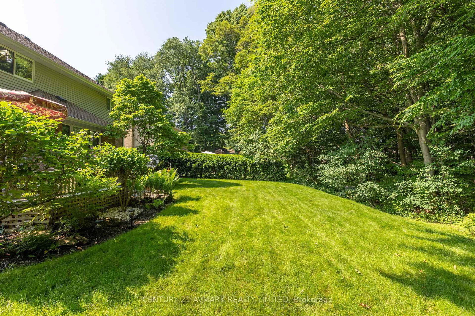 Detached House for sale at 5 Milburn Drive, Pelham, Ontario, L0S 1E4 - Fonthill - MLS: X12994608