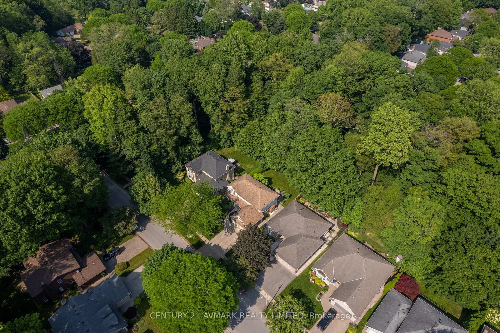 Detached House for sale at 5 Milburn Drive, Pelham, Ontario, L0S 1E4 - Fonthill - MLS: X12994608