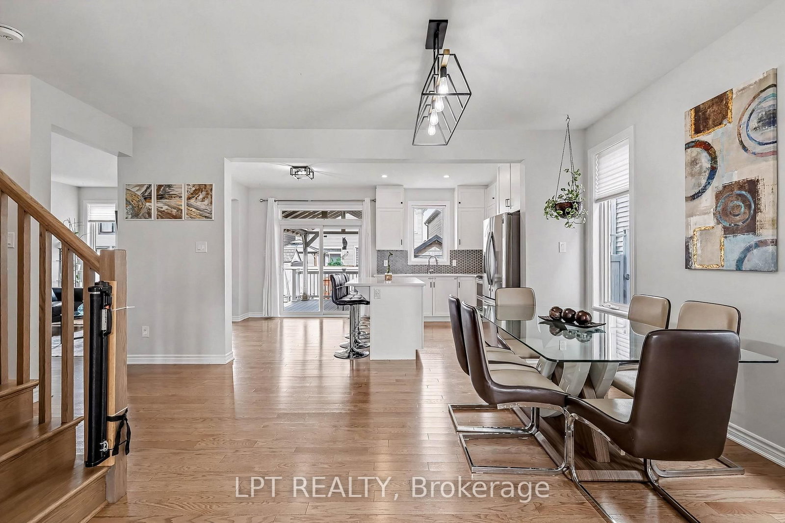 730 Perseus Avenue - Photo 5