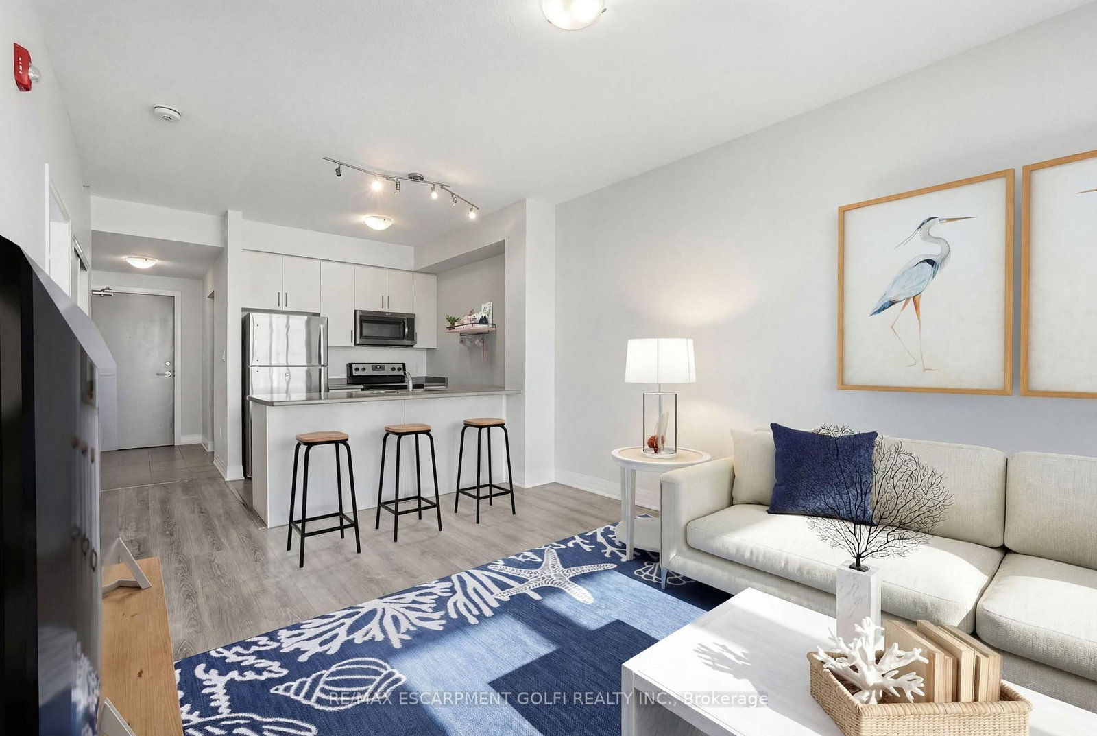 10 Concord Place, Unit 304 - Photo 16