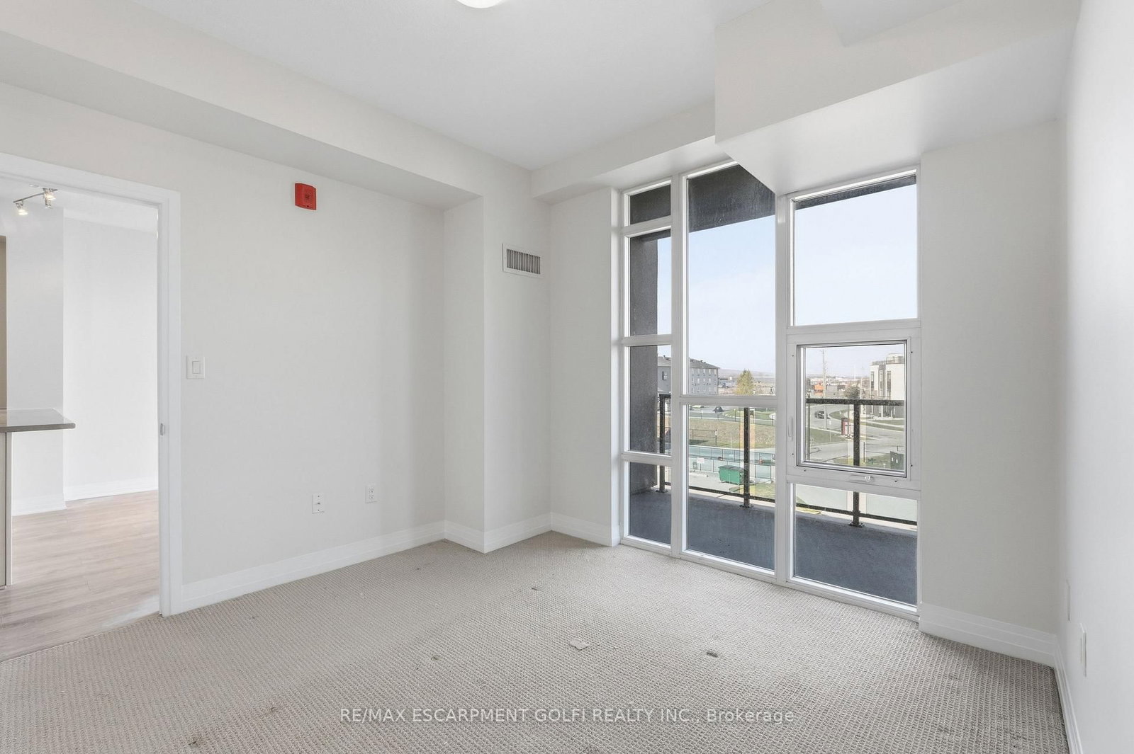 10 Concord Place, Unit 304 - Photo 19