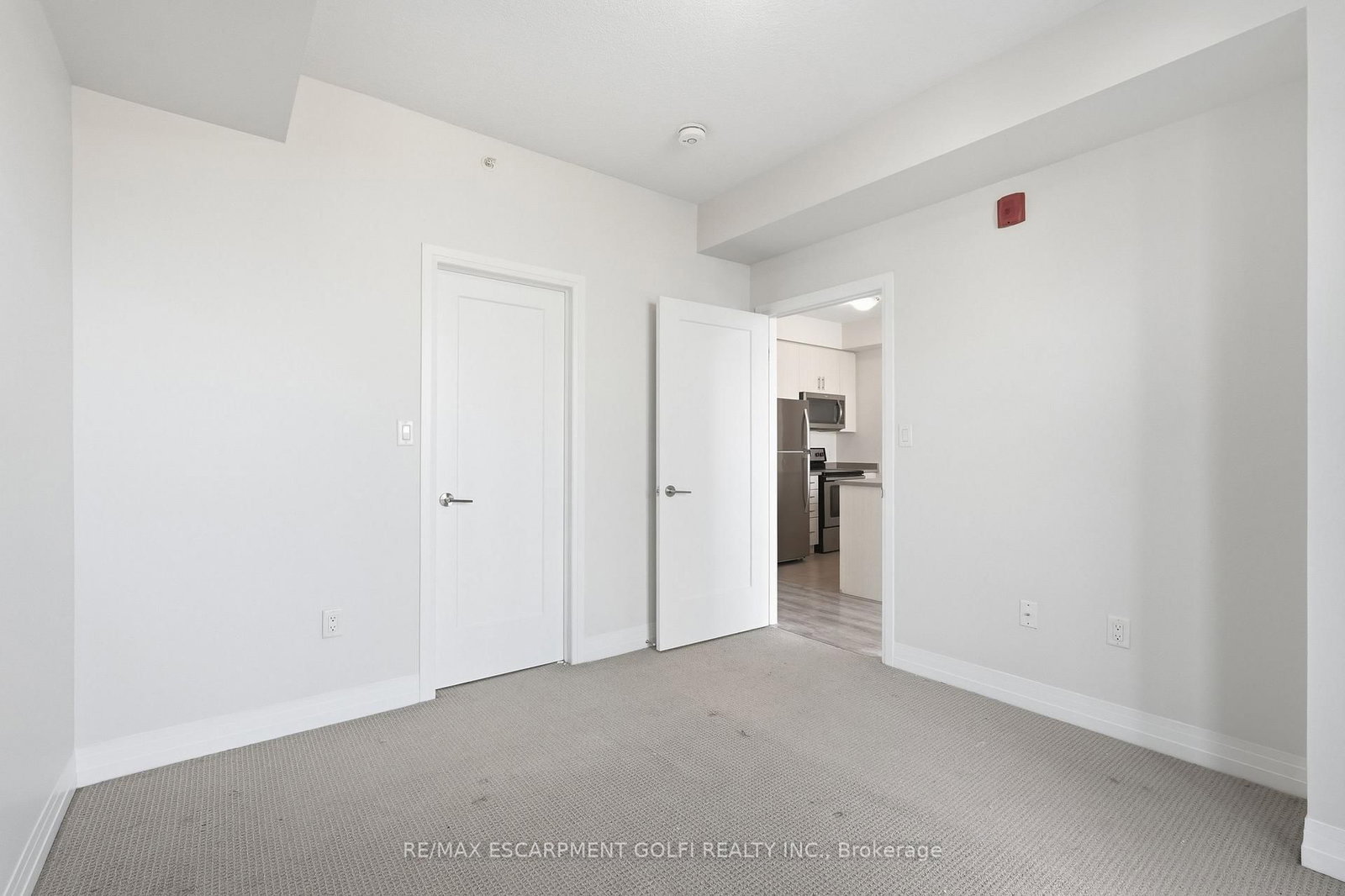 10 Concord Place, Unit 304 - Photo 20